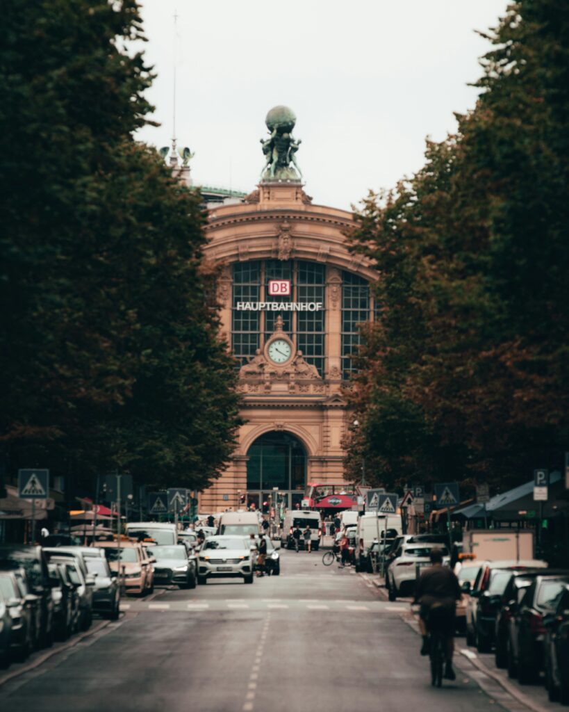 #Bahnhof